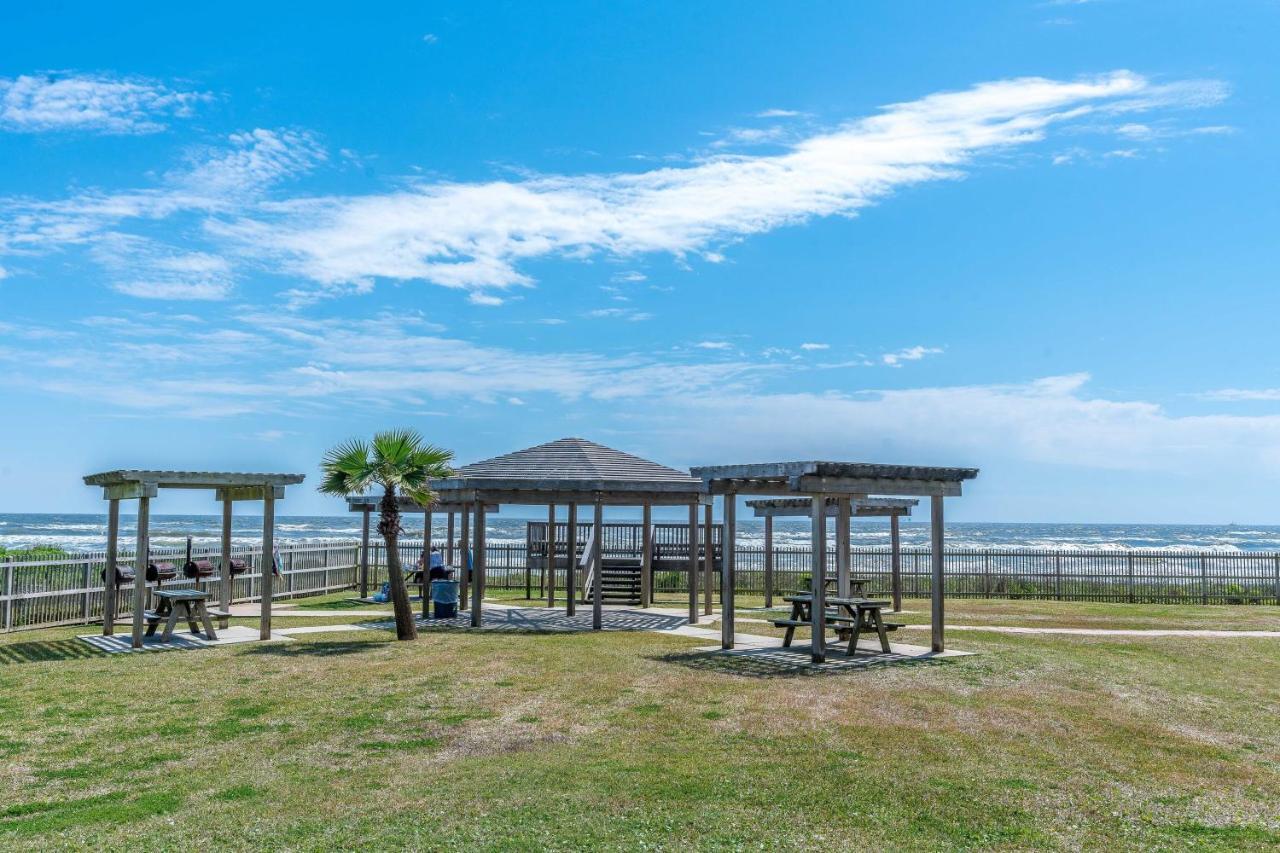 Steps To Pool And Beachamazing Views From Two Balconies Galveston Exterior photo